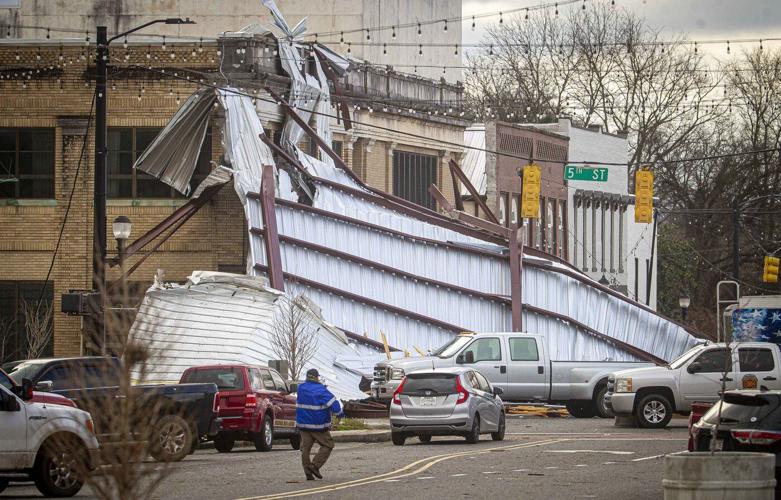 At least 9 people are dead, including 8 in Kentucky, in latest blast of winter weather