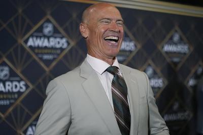 Hall of Famer Mark Messier headlines Amazon's NHL broadcast team
