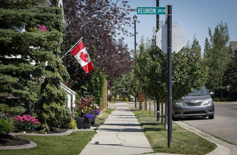 Duelling symbols: Alberta and Canada flags creating division ahead of referendum