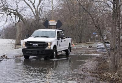 Des villes lancent une alerte aux inondations à cause des précipitations prévues