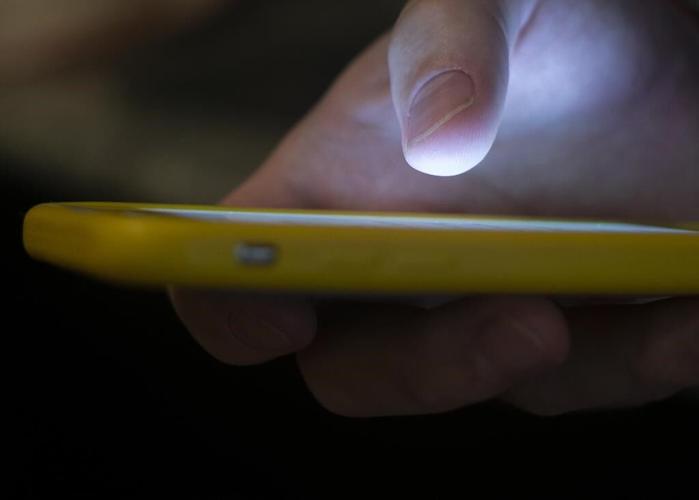 Americans reporting nationwide cellular outages from AT&T, Cricket Wireless and other providers