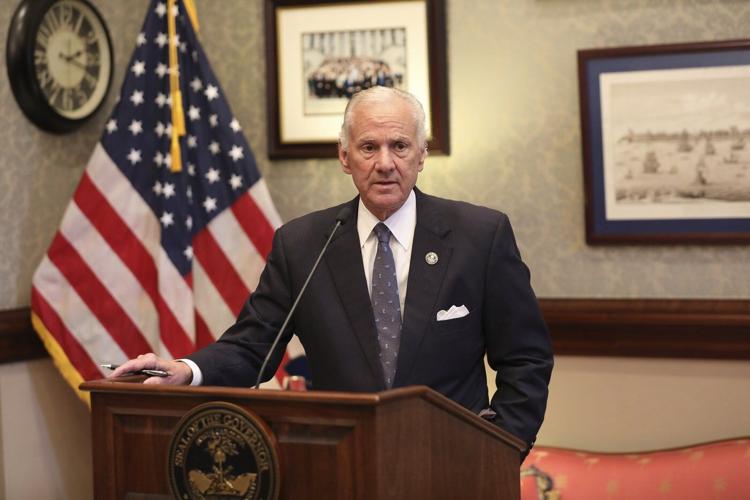 Federal officials say South Carolina mental illness group homes leave little hope of independence
