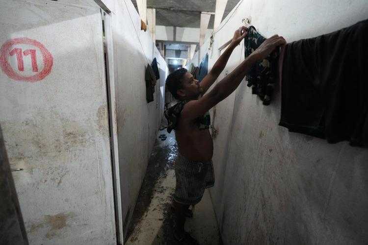 How one Indian textile worker copes with extreme heat in factory work and cramped living quarters