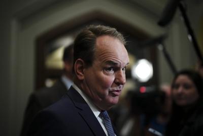 Government rejects Bloc's call to split internal trade, major projects legislation