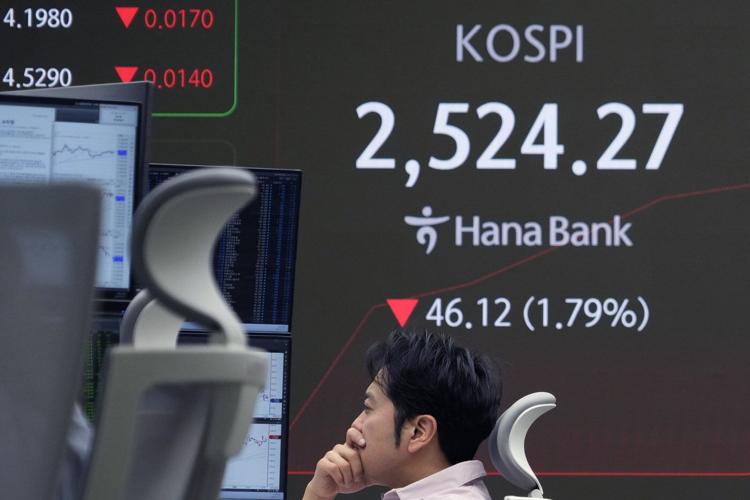 World shares are mixed following Wall Street's panicked sell-off over Trump's tariffs