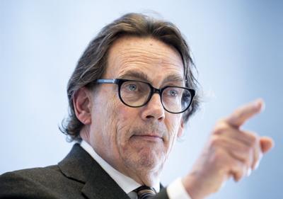 Péladeau demands board shakeup — and a seat — at Transat