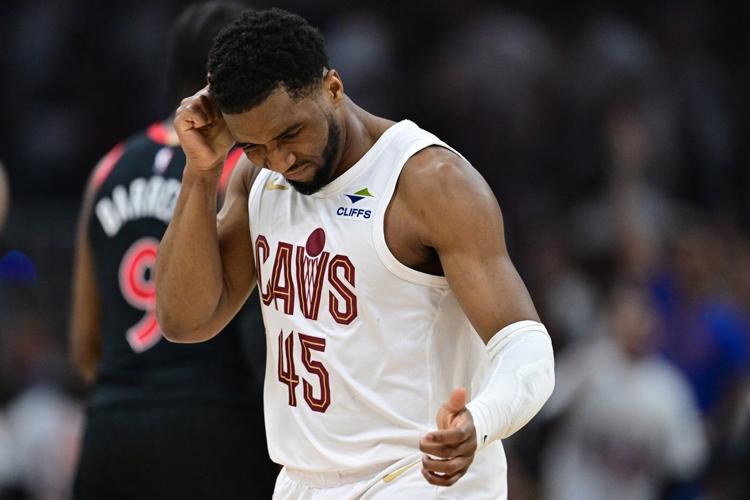 Schroder, Mobley rally Cavaliers in 4th quarter for 125-120 win over Raptors to take 3-2 series lead