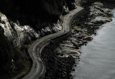 Rock and mud slide shuts part of the Stanley Park seawall in Vancouver