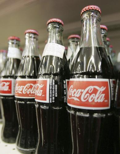 Trump says Coke will shift to cane sugar. But increasingly, shoppers want no sugar in their sodas