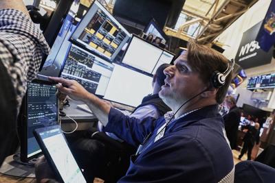 S&P/TSX composite down as oil moves lower, U.S. stock markets mixed
