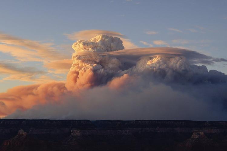 'Fire clouds' over Arizona and Utah wildfires are creating their own erratic climate