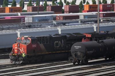 The latest developments in the lockout at Canada's two biggest railways