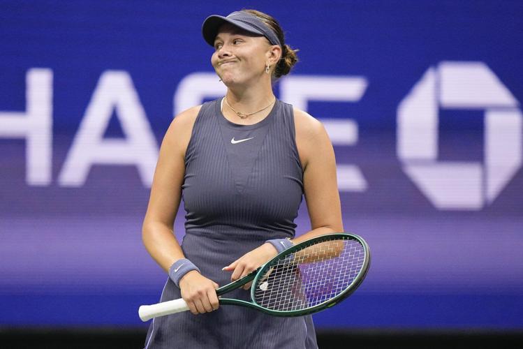 Aryna Sabalenka takes the first set 6-3 against Amanda Anisimova in the US Open women's final