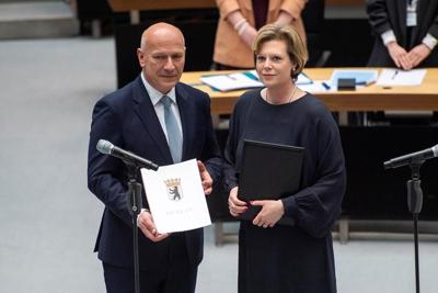 Berlin's first conservative mayor in 22 years takes office