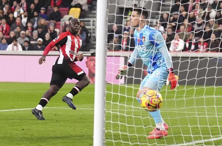 Man City loses a fourth straight game in its worst slump under Guardiola