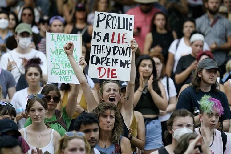 Women sue Texas over abortion ban, say it risked their lives