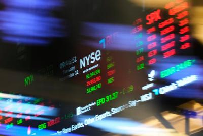 S&P/TSX composite index down more than 250 points, U.S. stocks also fall