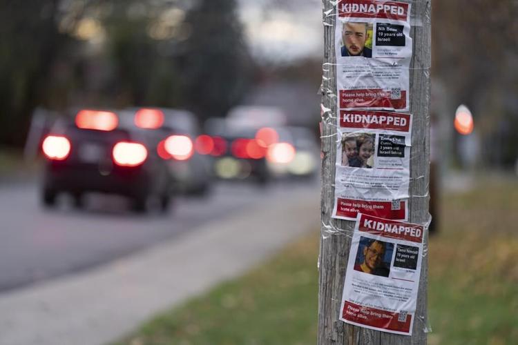 In Montreal, a visual competition between pro-Israel, pro-Palestinian demonstrators