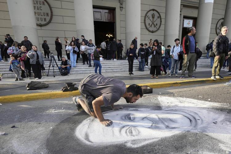 PHOTO COLLECTION: Depictions of Pope Francis