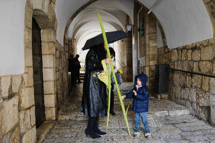 Israeli police prevent Catholic leaders from celebrating Palm Sunday Mass at Jerusalem church