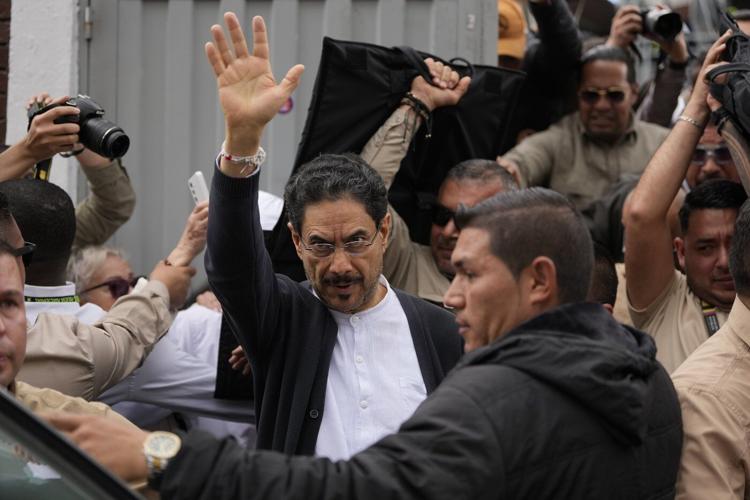 Colombians vote in a presidential runoff that pits an outsider against a progressive