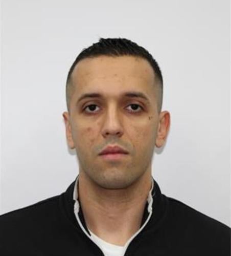 Quebec police search for escaped inmate serving sentence for murder committed in B.C.