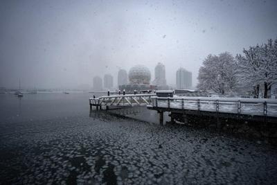 Freezing rain moves in for parts of B.C. in wake of snowstorm