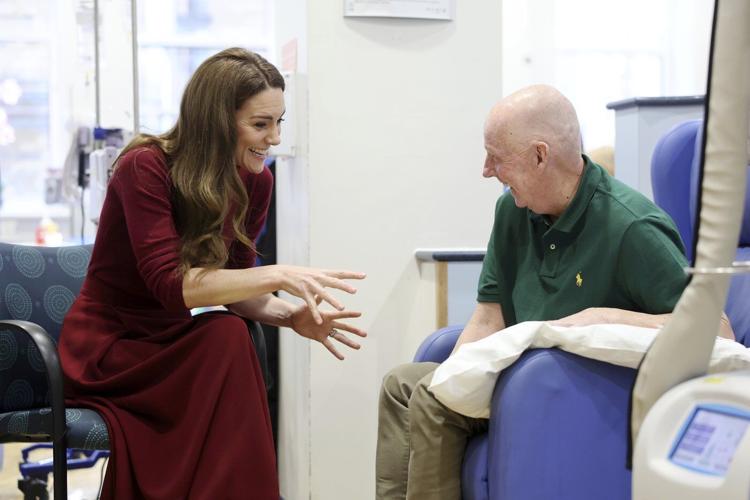 Kate returns to cancer center where she was treated to offer gratitude to medical teams