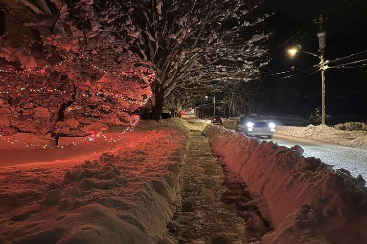 Great Lakes region faces more snow after weekend of harsh holiday weather