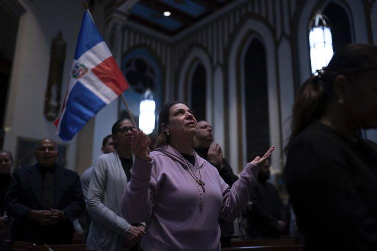 Dominican diaspora in New York mourn victims of the nightclub rooftop collapse
