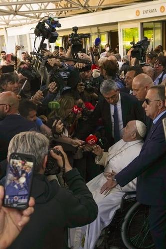Pope Francis leaves Rome hospital 9 days after operation; surgeon says 'he's better than before'