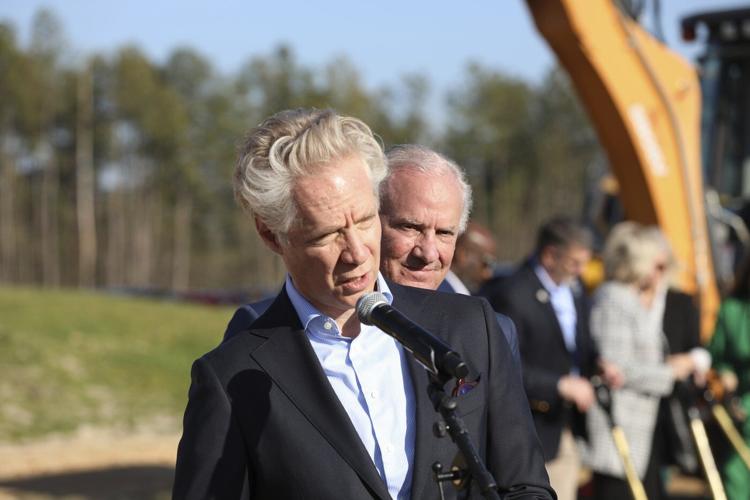 Scout Motors' effort to directly sell its electric SUVs where they'll make them stalls