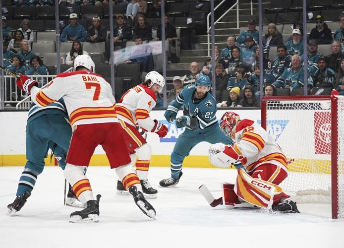 Klapka, Frost help Flames rally in third period to beat Sharks 3-2