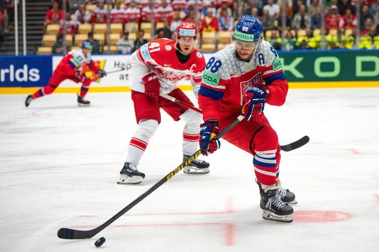 Switzerland shuts out US at ice hockey worlds, Sweden tops Finland and Czechs down Denmark
