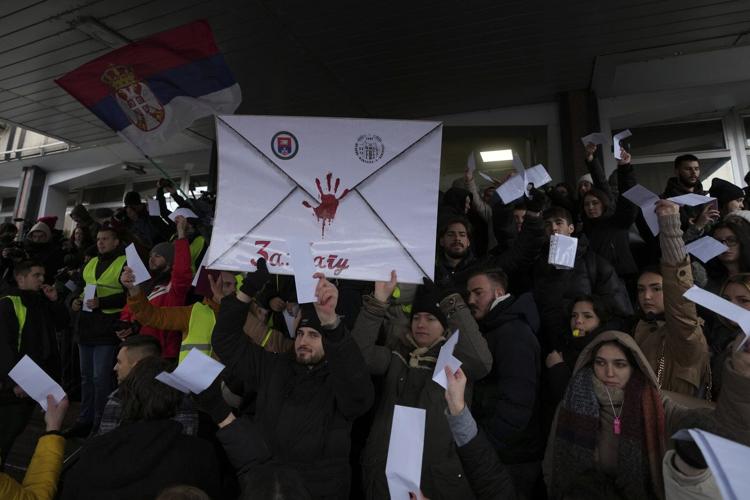 Striking students in Serbia tell chief prosecutor to 'fight for law and justice'