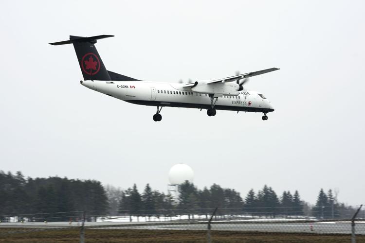 Photo-Gallery-NY-Air-Canada-Crash-Pilots 05