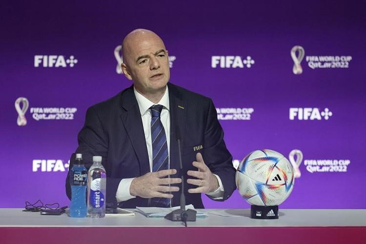 FIFA head says fans 'will survive' without beer at World Cup