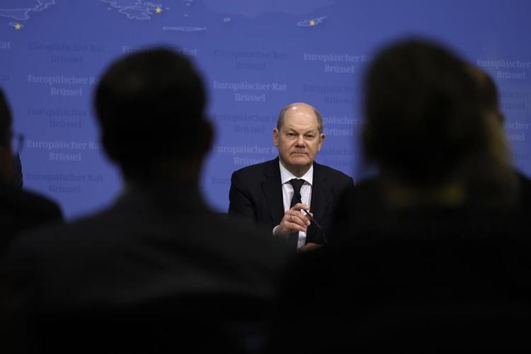 German Chancellor Scholz tests positive for COVID, visit by new Slovak leader canceled