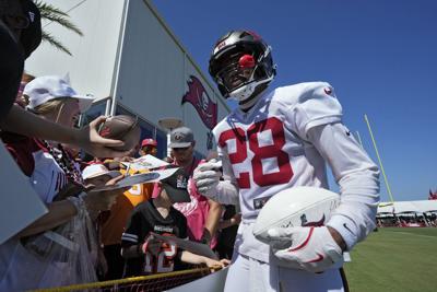 Shilo Sanders ejected from Buccaneers' preseason game for throwing a punch