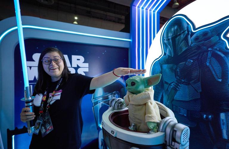 Pedro Pascal is moved to tears on his second visit to CCXP Mexico pop culture convention