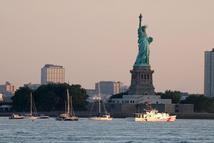 Fireworks, heat and politics: America celebrates its 250th birthday