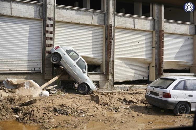 10,000 people are missing and thousands are feared dead as eastern Libya is devastated by floods