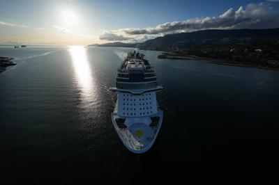 Possible B.C. port strike will spare cruise ships, employers say