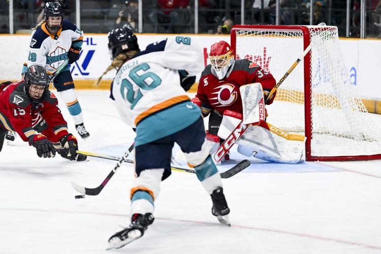 Philips stops 41 shots as Charge defeat Toronto Sceptres 3-0 to clinch playoff spot