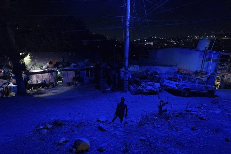 Border app that became 'a salvation' for migrants to legally enter the US may end