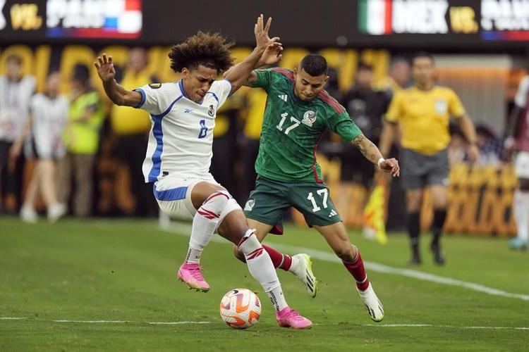 Mexico beats Panama 1-0 in CONCACAF Gold Cup final as �Ҿ���é�Ա�� scores 88th-minute goal