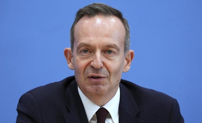 Germany to massively expand electric car charging network