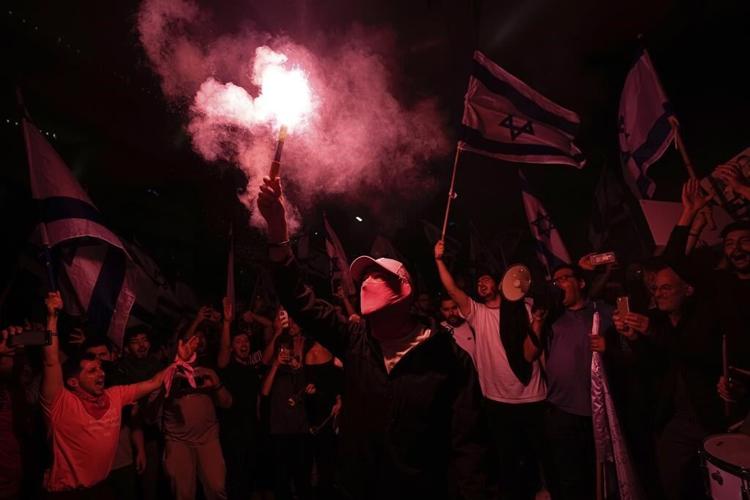 Israeli president urges Netanyahu to halt legal overhaul