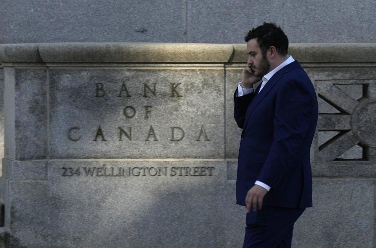Bank of Canada orders restaurant tip manager XTM to halt payment activities