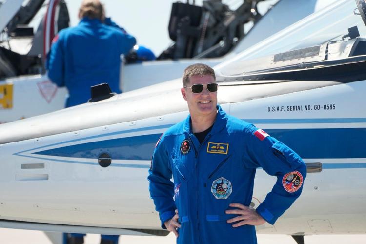 'Be in that moment': Astronaut Jeremy Hansen's wife prepares for his lunar mission